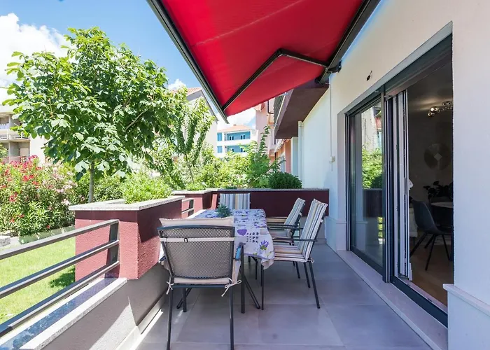 Chris's 2 Apartman *