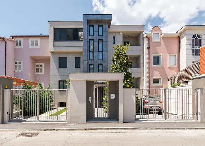 Apartman Chris's 2 *